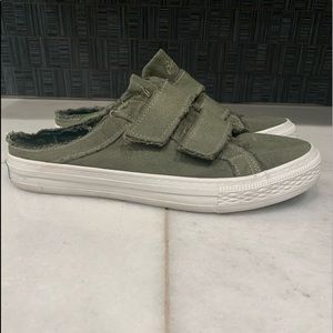 Blowfish Slip-on Shoe